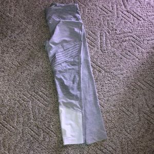 Woman’s grey/white workout leggings